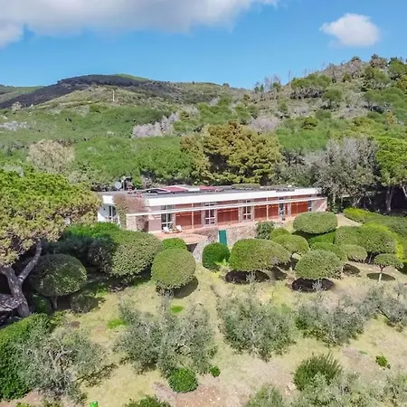 Acquarilli ヴィラ カポリーヴェリ